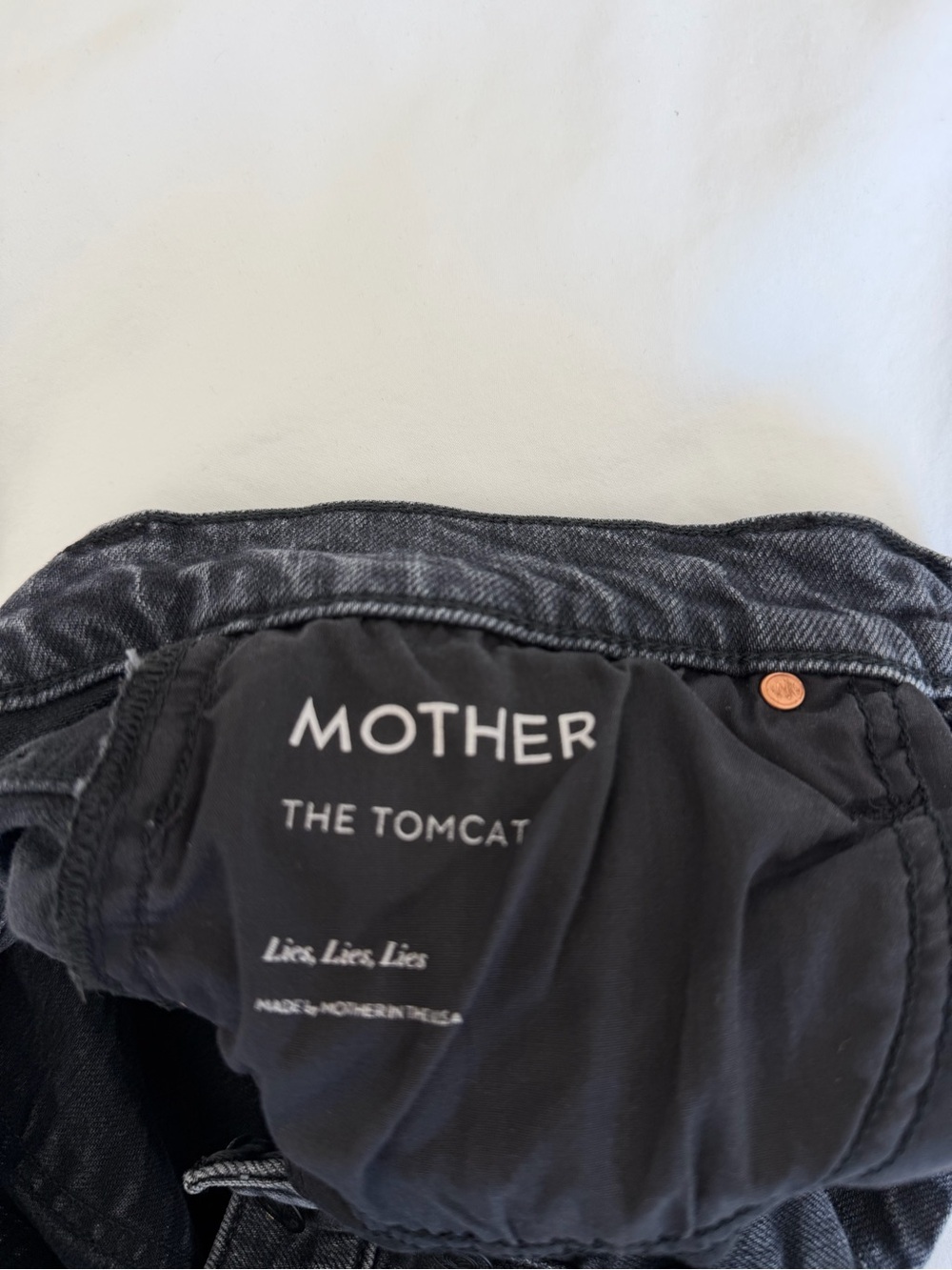 Classic High-Rise Women's Jeans in Washed Black - Picture 6 of 7